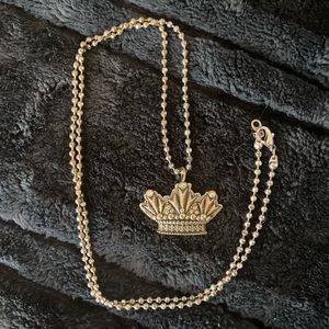 VSA Kardashian Collection Crown Necklace